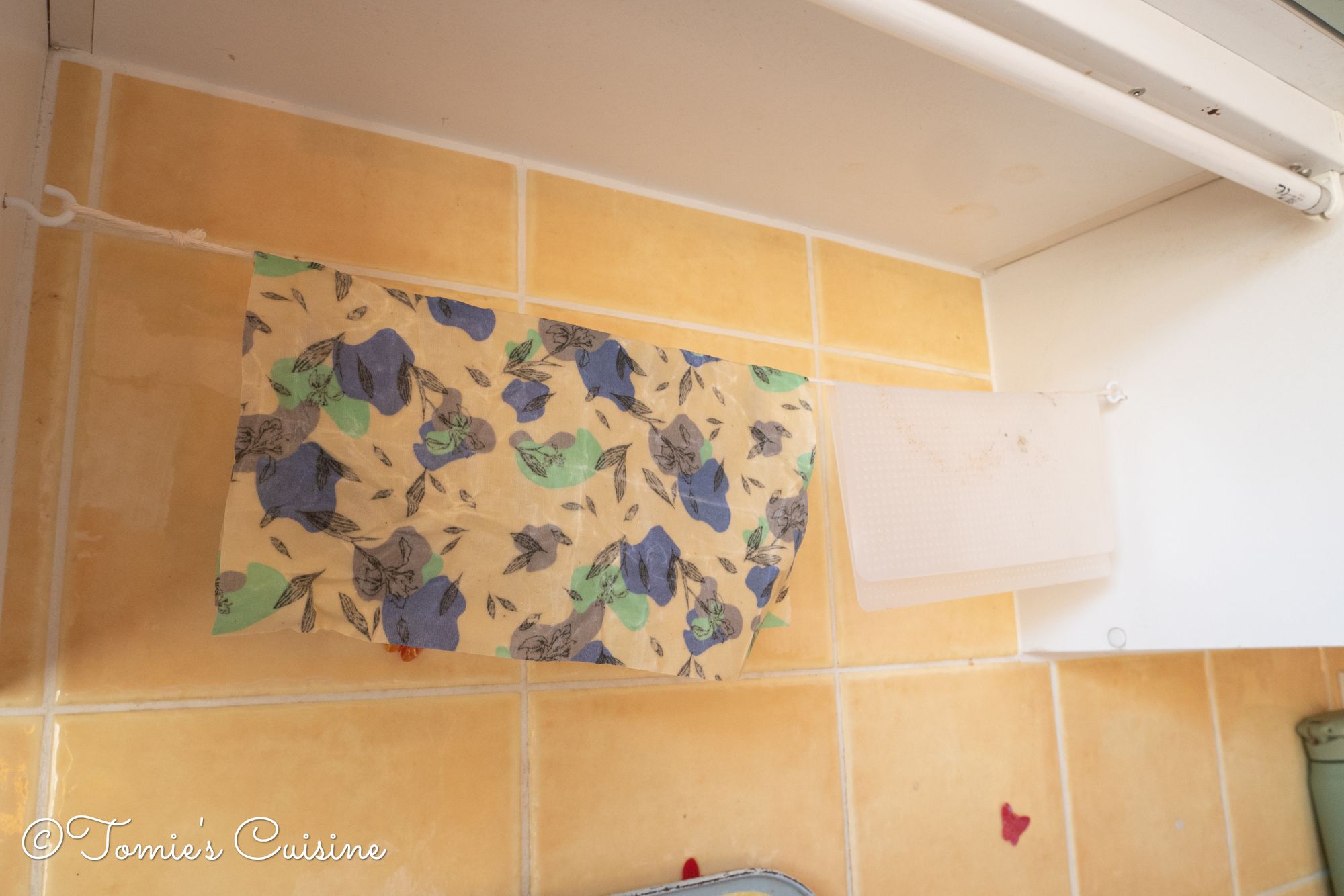 New hanging rail for beeswax wrap and silicone wrap!