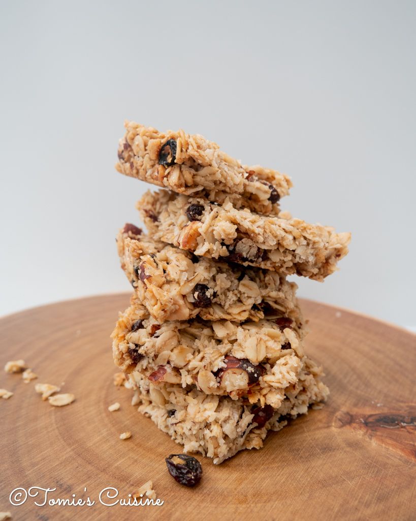 Hazelnut and raisin oat biscuit recipe - Tomie's Cuisine