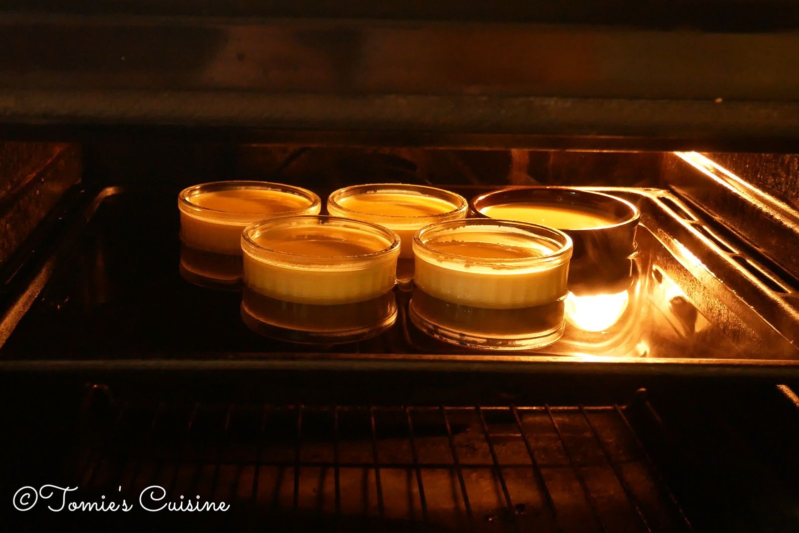 Homemade crème brûlée Tomie